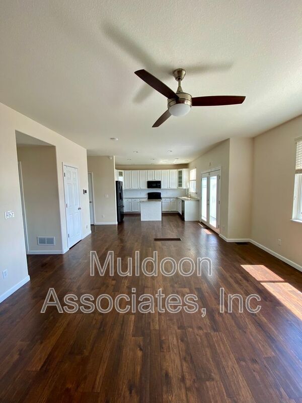 Building Photo - 7605 Dobbs Dr