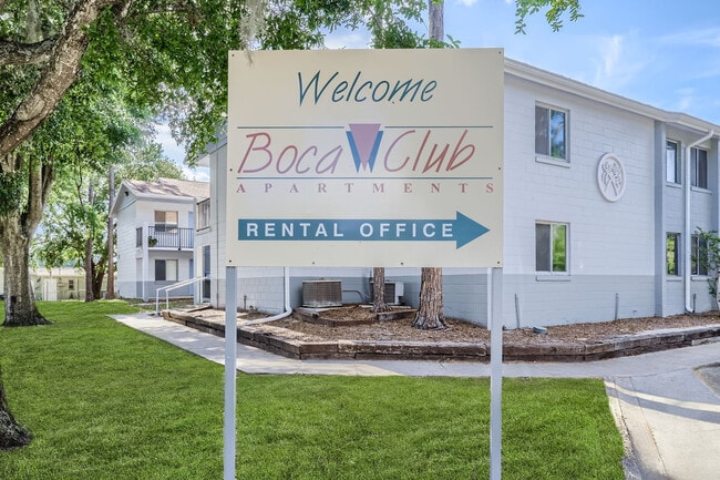 Building Photo - Boca Club