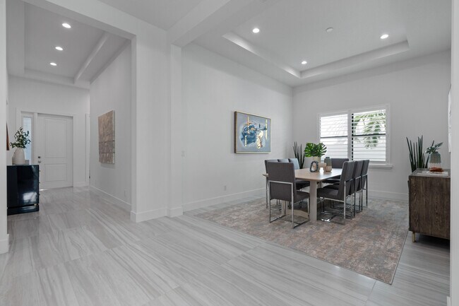 Building Photo - 13710 Artisan Cir