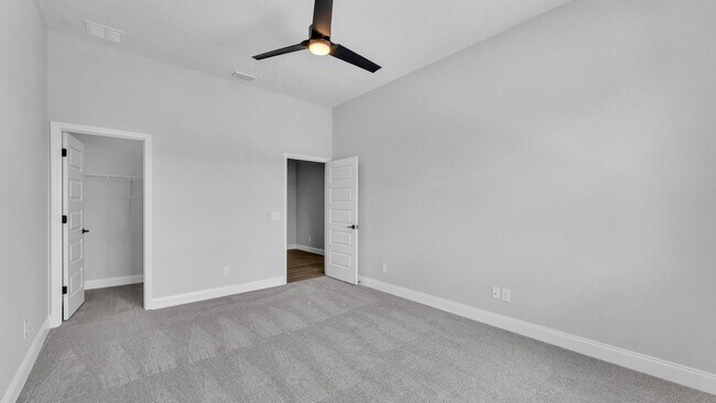 Building Photo - Stunning New Construction Villa for Rent Near Lake John