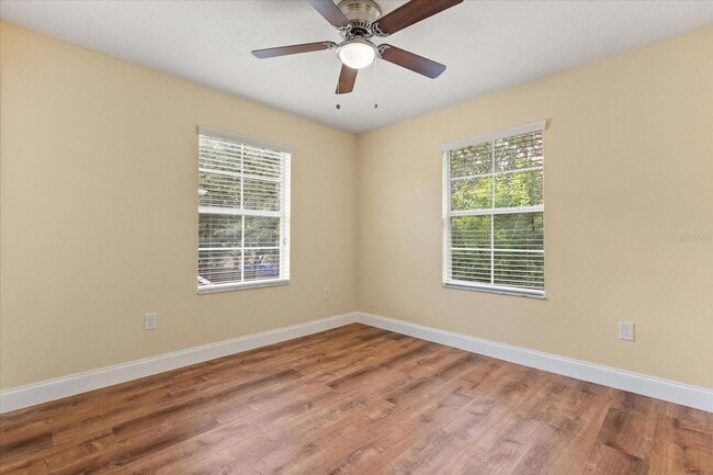 Building Photo - 326 Carina Cir