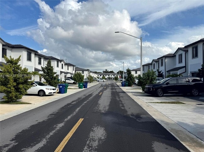 Building Photo - 18992 SW 344th Ter