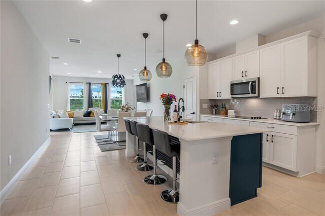 Building Photo - 18863 Rawson St