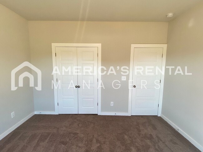 Building Photo - 581 Andrew Dr