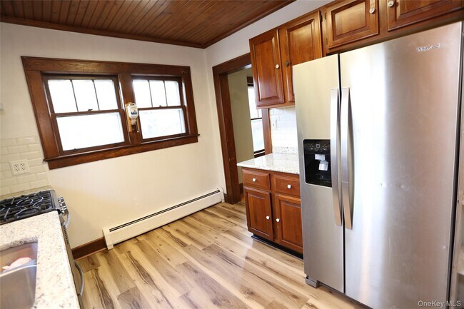 Building Photo - 113 Brewery Rd