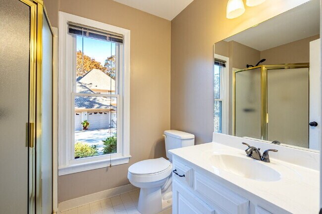 Building Photo - 3 Buckingham Ct