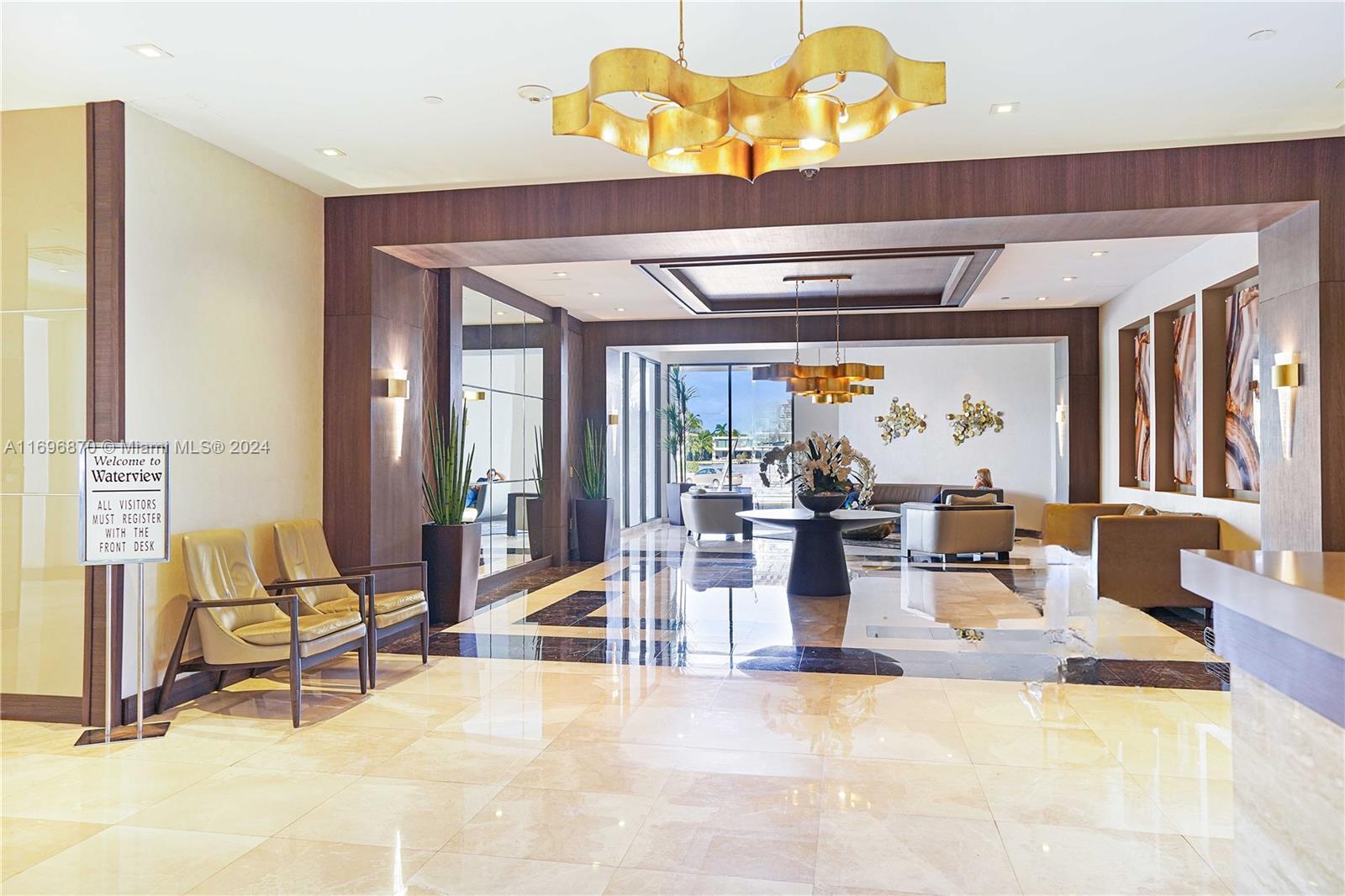 Lobby - 20505 E Country Club Dr