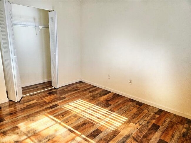 Building Photo - 4945 SW 121st Terrace