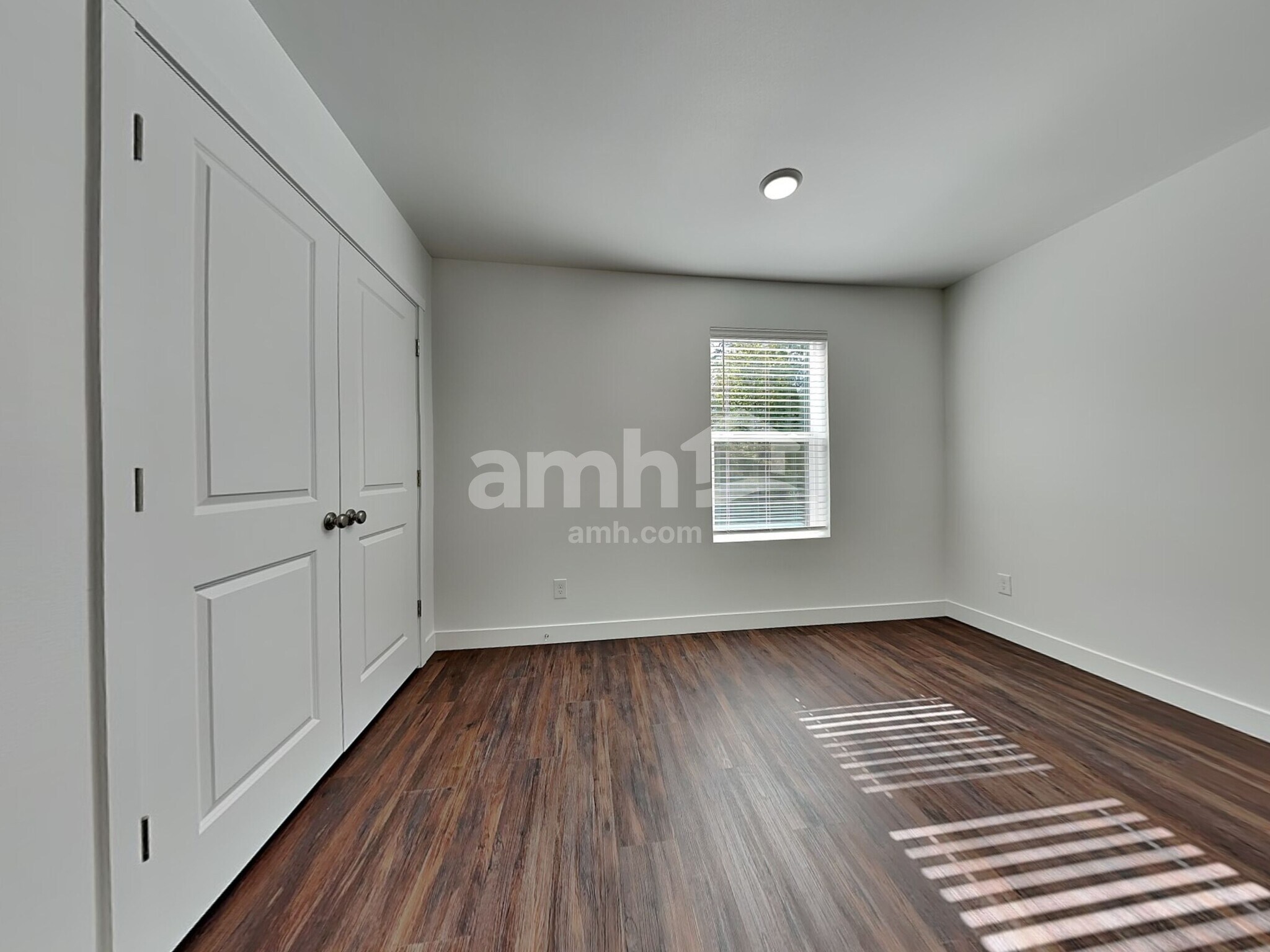 Building Photo - 7908 Selah St SW