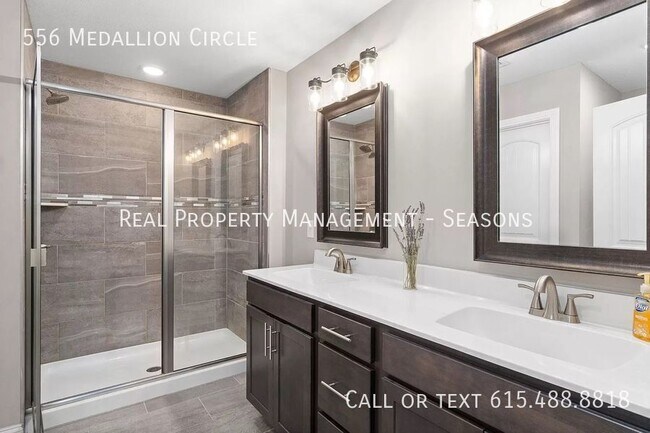 Building Photo - 556 Medallion Cir