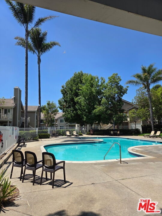 Building Photo - 8805 Berkshire Way