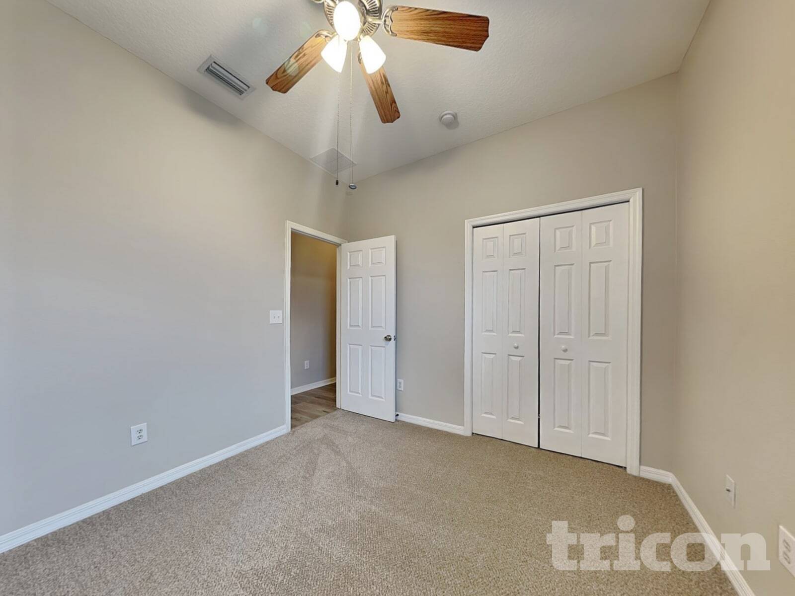 Building Photo - 7253 Lamplighter St