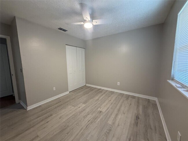 Building Photo - 8534 Channelview Cir