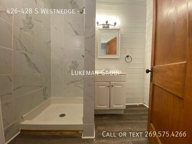 Building Photo - 426-428 S Westnedge-1