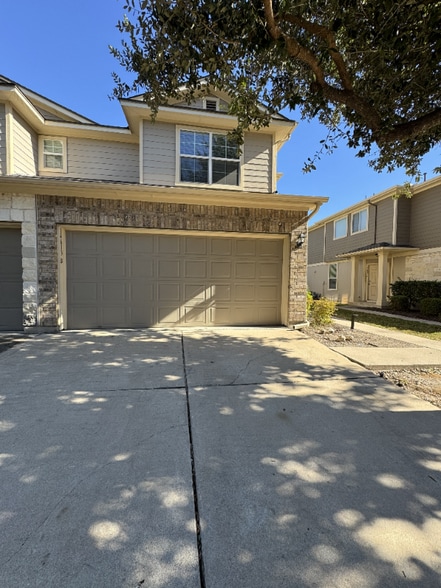 Building Photo - 14613 Walt Whitman Trail