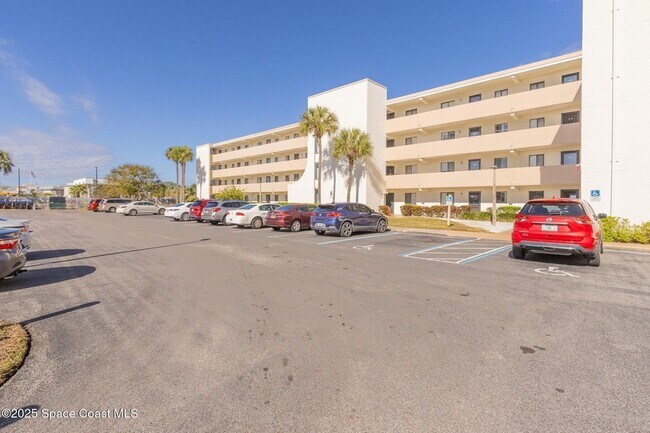 Building Photo - 2465 S Washington Ave