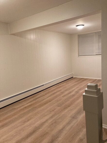 Den/Office, etc. - 162 Railroad Ave