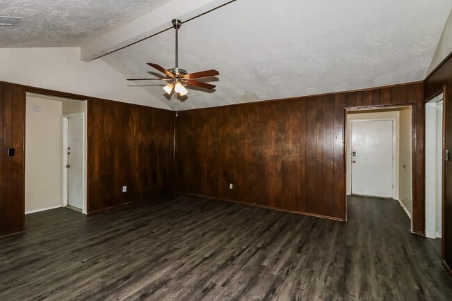 Building Photo - 8422 Bandridge Rd