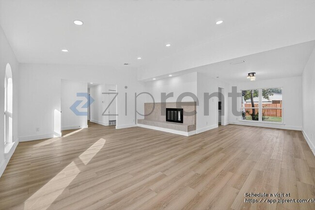 Building Photo - 1613 Cumberland Trail