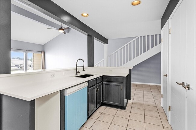 Building Photo - 50 April Point Dr S