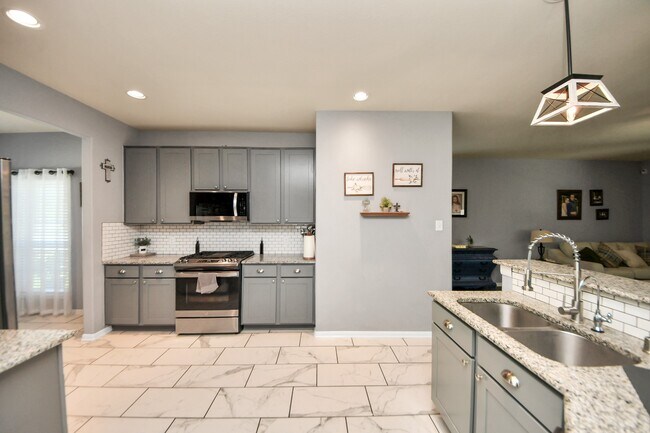 Building Photo - 32655 Timber Point Dr