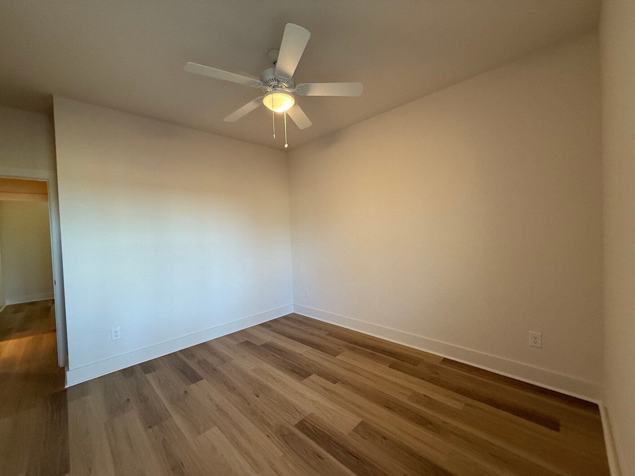 Building Photo - 207 Railroad Ave