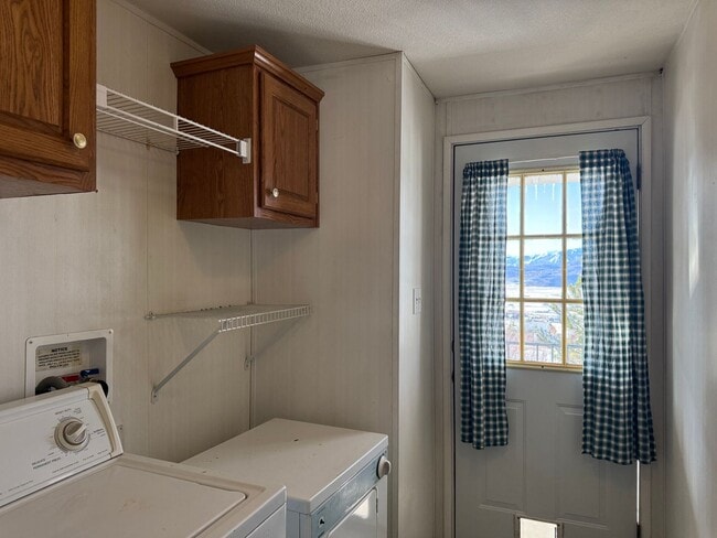 Building Photo - Beautiful mountain home now available in Kamas, UT