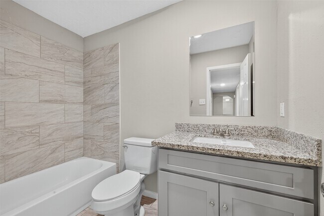 Building Photo - 5243 Wickview Ln