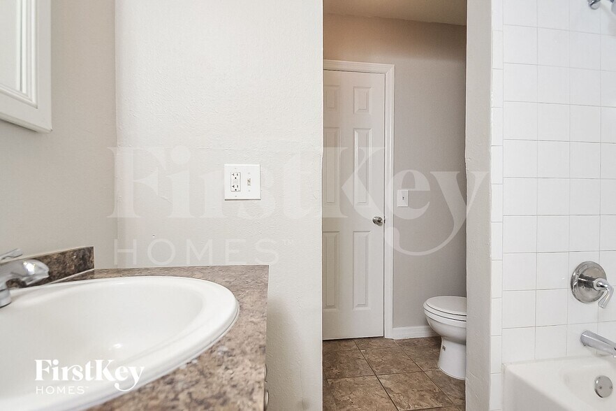 Building Photo - 3503 Cindy Ln