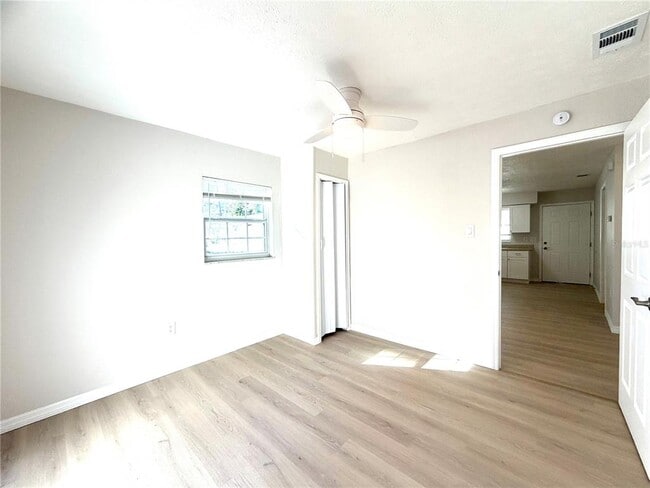 Building Photo - 5828 Gulf Dr