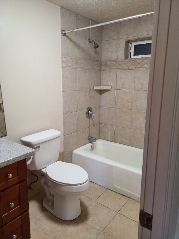 Building Photo - 601 S Papa Ave