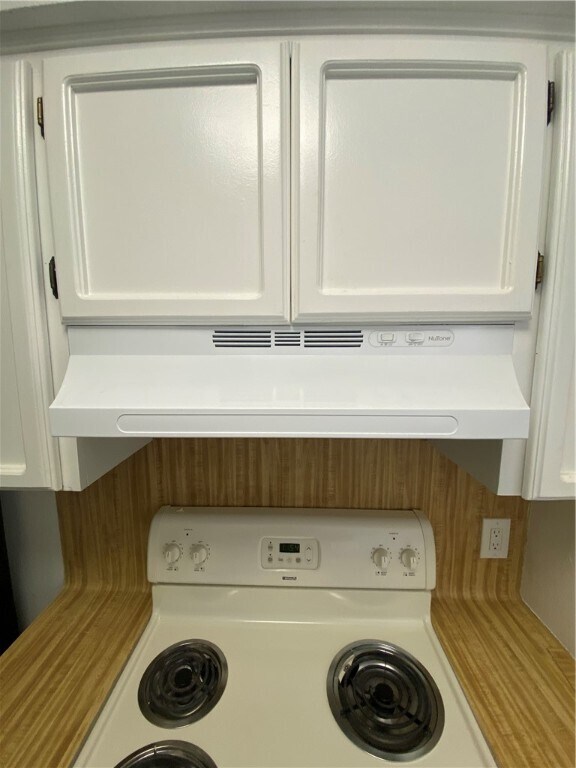 Building Photo - 313 Easy St