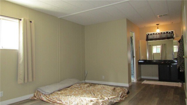 Building Photo - 23057 Big Tee Dr