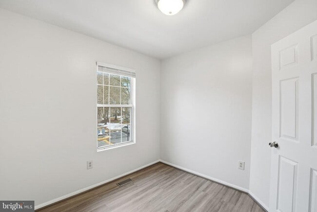 Building Photo - 10718 Kitchener Ct