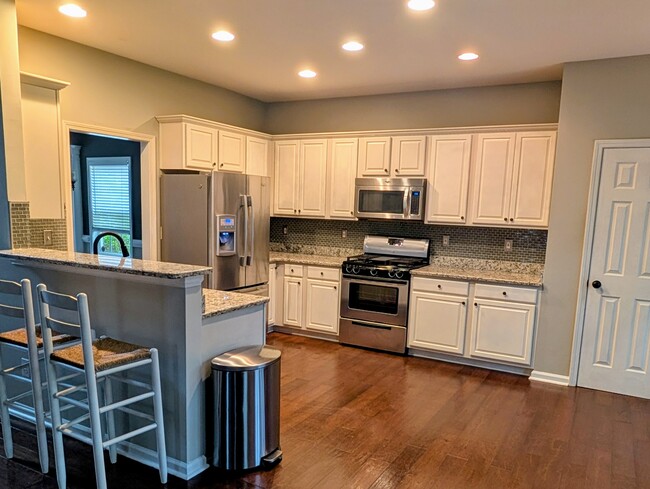 Building Photo - 13125 Morningpark Cir