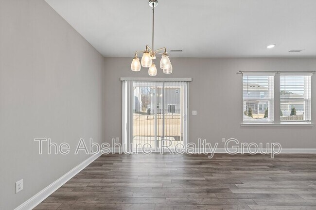 Building Photo - 138 Willow Grove Ln