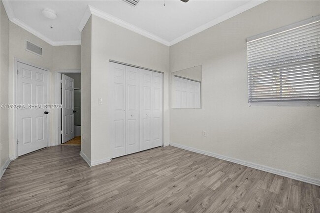 Building Photo - 10870 NW 88th Terrace