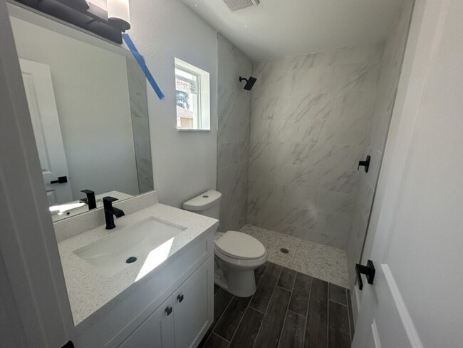 Building Photo - 1801 NW 13th Terrace