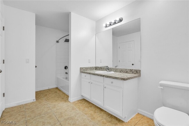 Building Photo - 1601 SW 12th Terrace