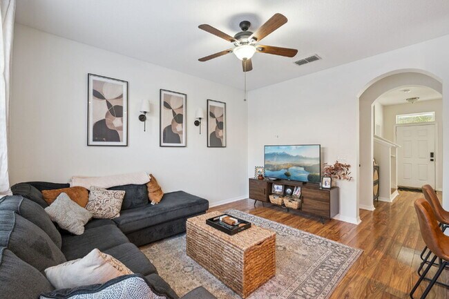 Building Photo - 13252 Silver Strand Falls Dr