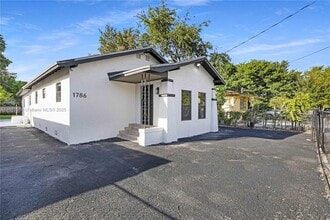 Building Photo - 1786 NW 15th St