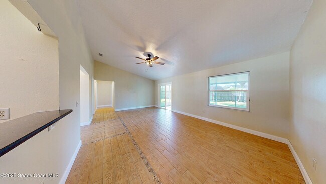 Building Photo - 871 Southern Pine Trail