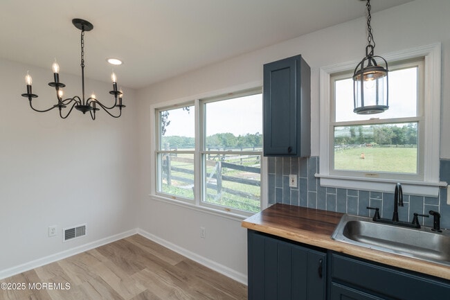 Building Photo - 631 Rte 524