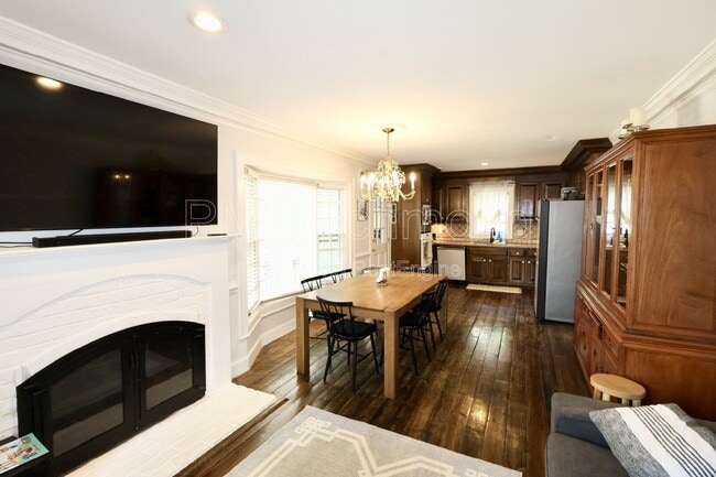 Building Photo - 10502 Crowncrest Ct