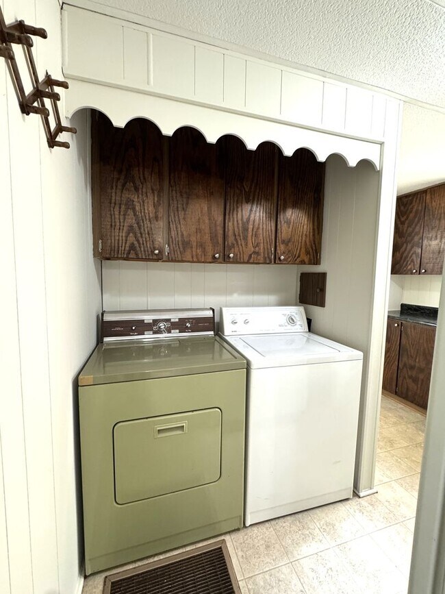 Building Photo - Single Family Manufactured Home- Ready for Move In!