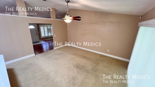Building Photo - 3769 Grove View Ln