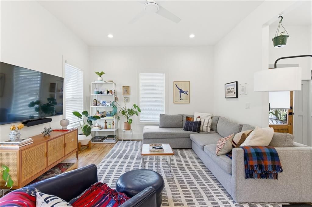 Building Photo - 1030 Kirkwood Ave SE