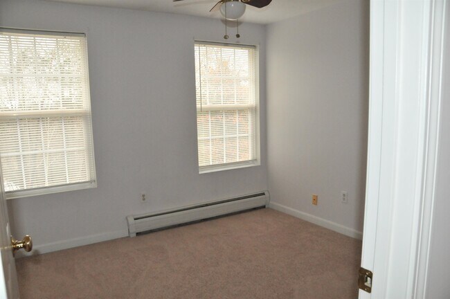 Building Photo - 147 High Rock Rd