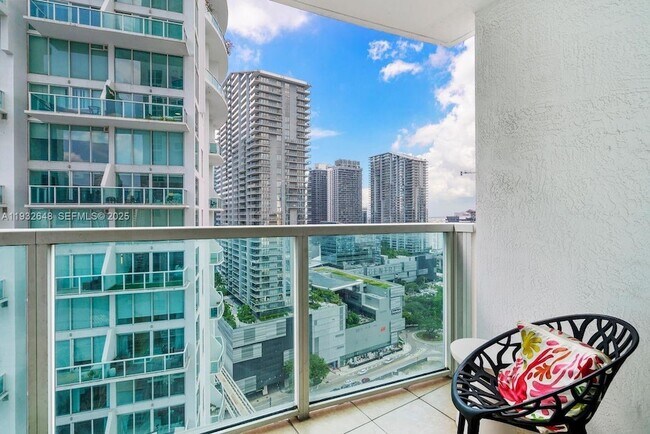 Building Photo - 31 SE 5th St