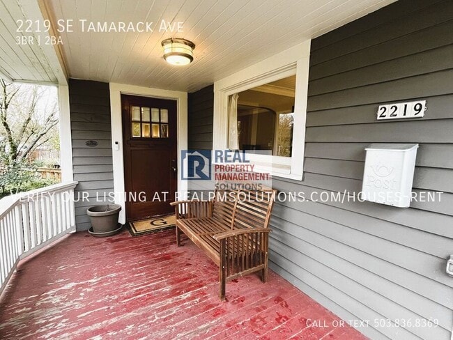 Building Photo - 2219 SE Tamarack Ave